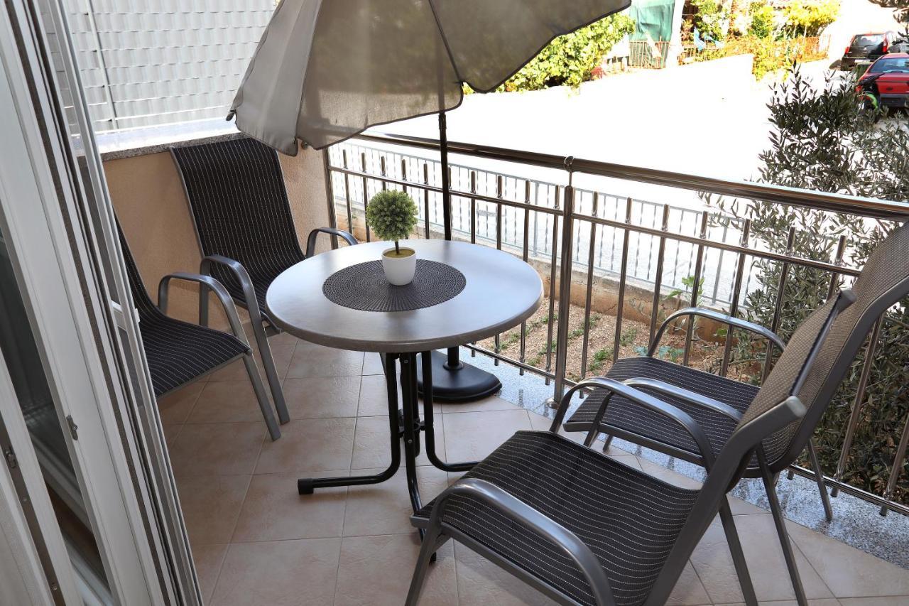 Apartmani Kolak Trogir Exterior foto