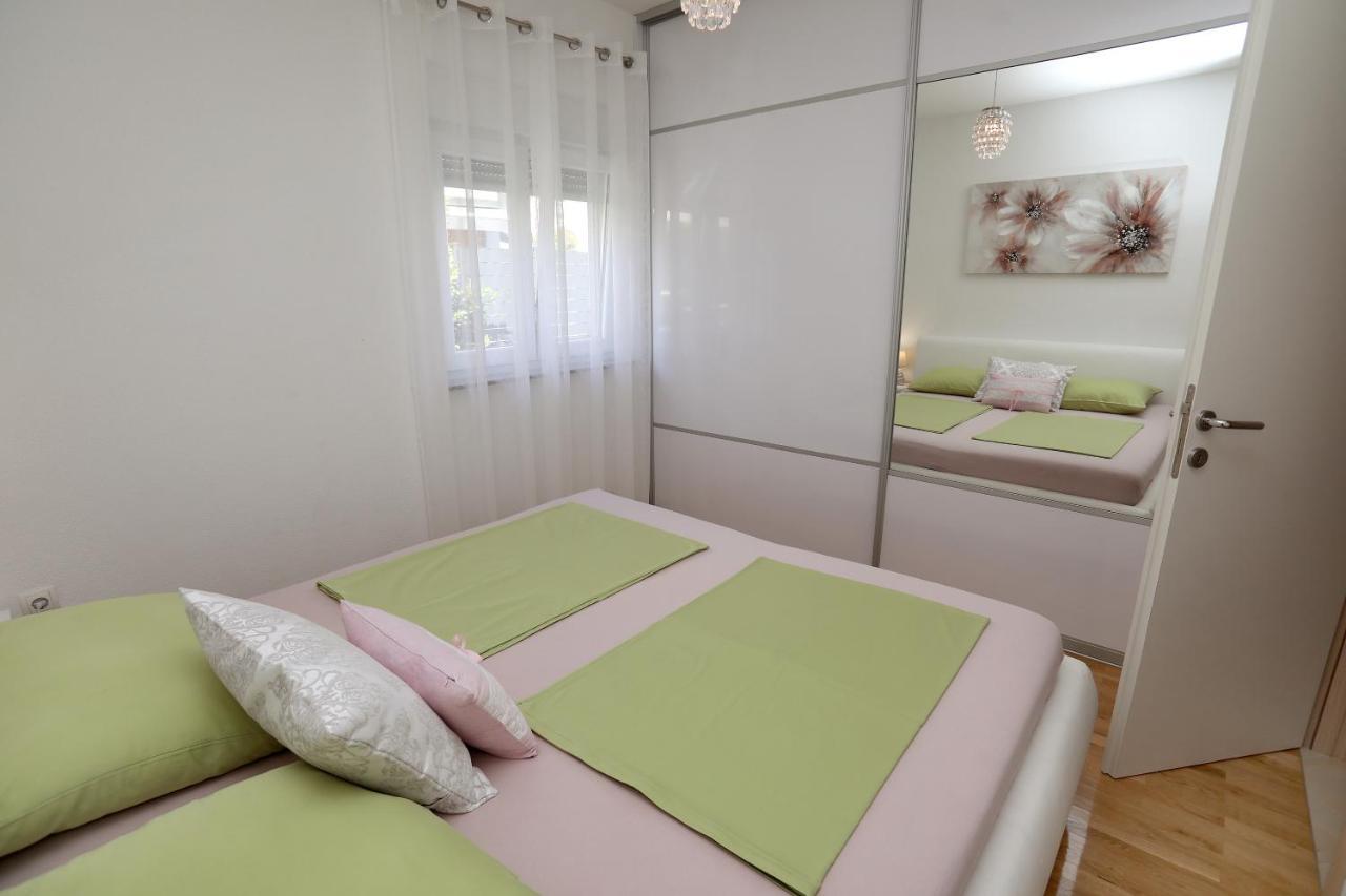 Apartmani Kolak Trogir Exterior foto