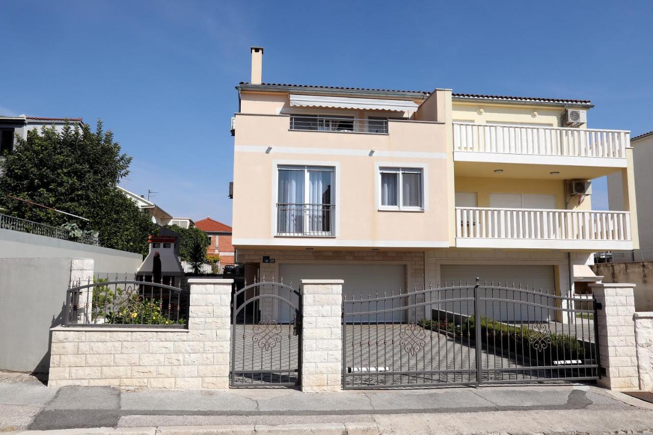 Apartmani Kolak Trogir Exterior foto